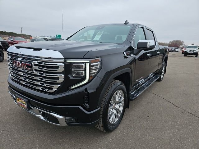 Used 2022 GMC Sierra 1500 Denali AWD/4WD image 1