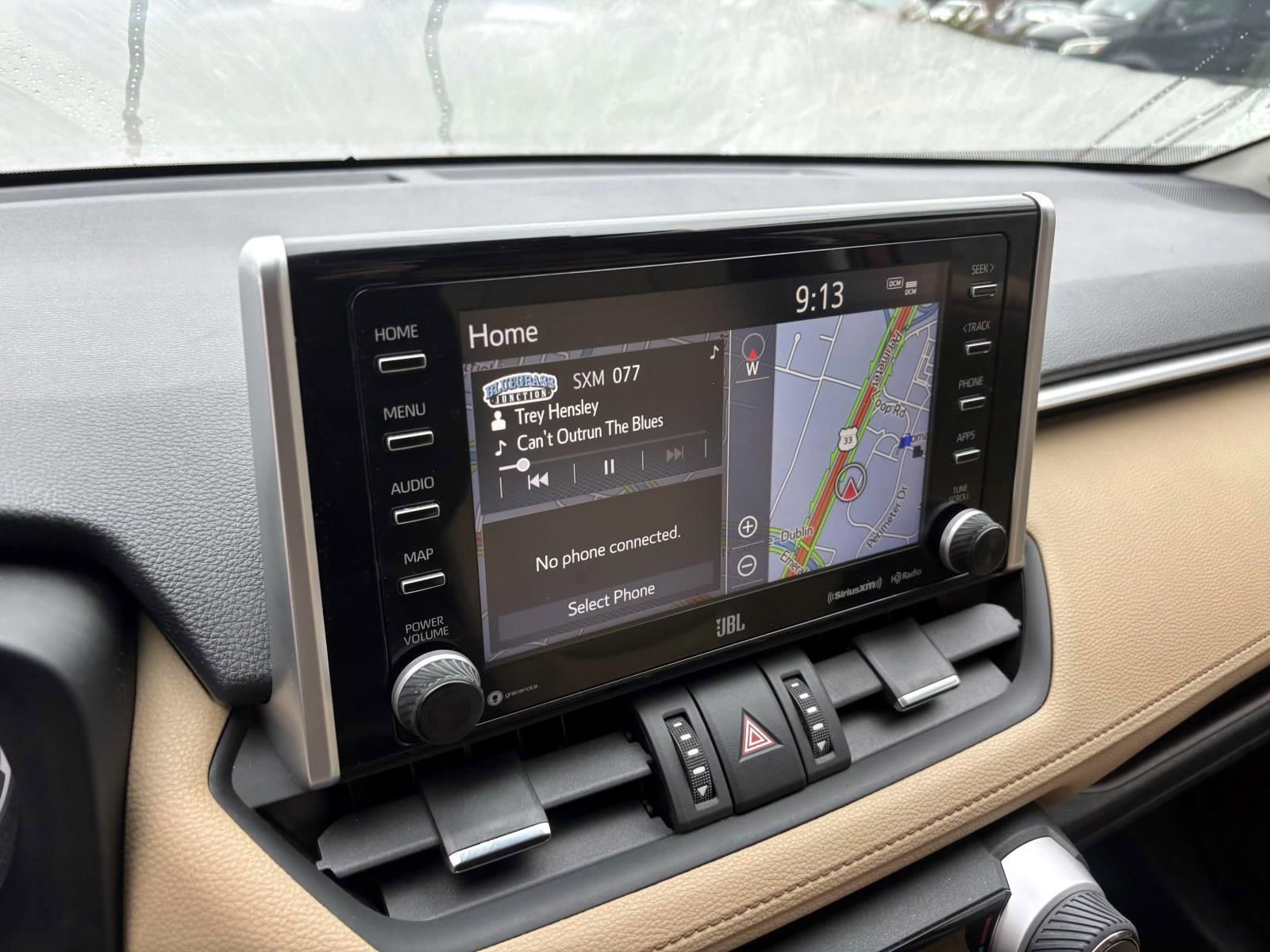 Used 2019 Toyota RAV4 Limited w/ Advanced Technology Package image 19