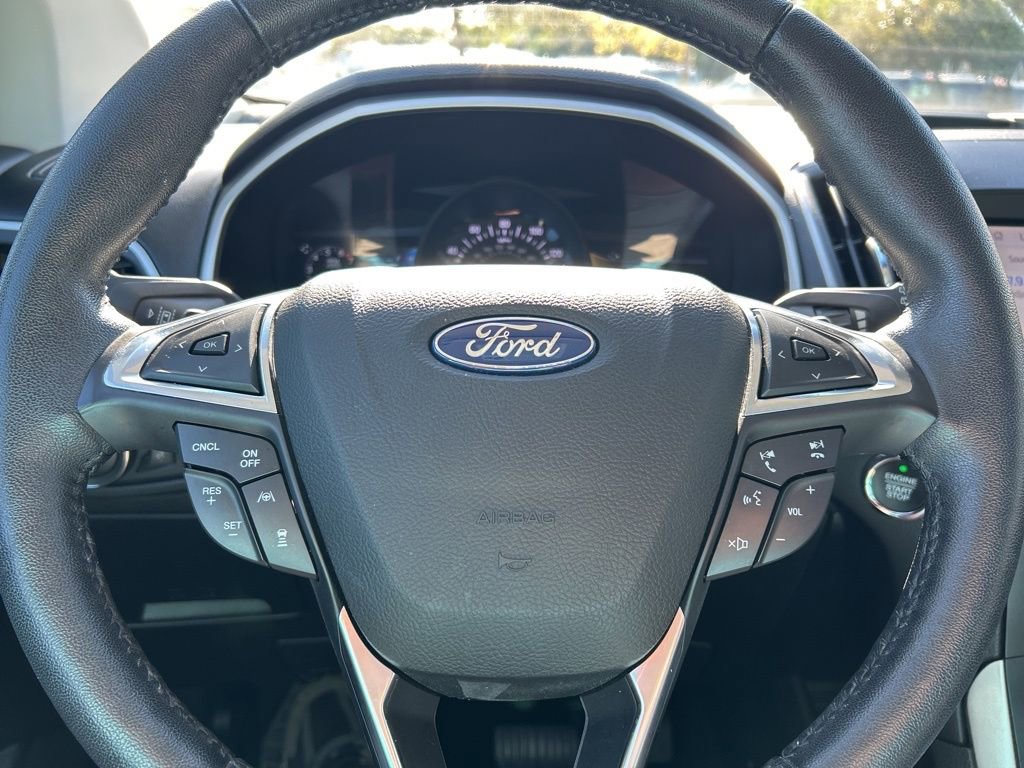 Used 2020 Ford Edge SEL w/ Cold Weather Package image 23