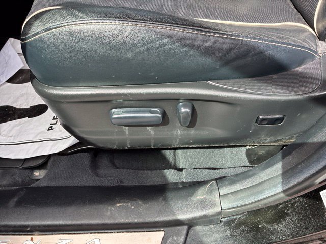 Used 2015 Toyota Venza XLE AWD/4WD image 12