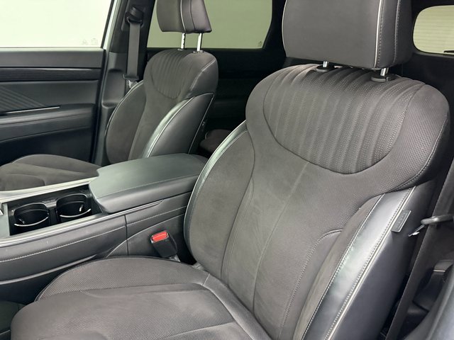 Used 2024 Hyundai Palisade Calligraphy image 9