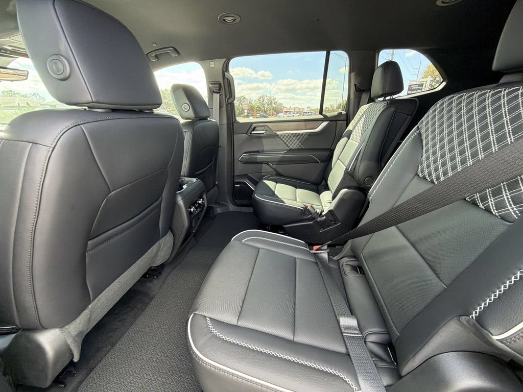 New 2026 GMC Acadia Denali w/ Super Cruise Package FWD image 14