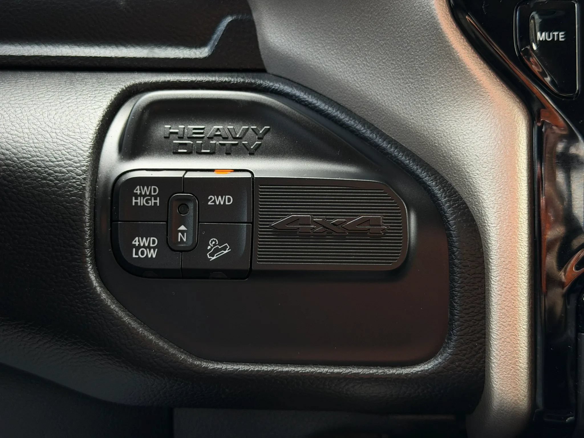 Used 2020 RAM 2500 Laramie AWD/4WD image 55