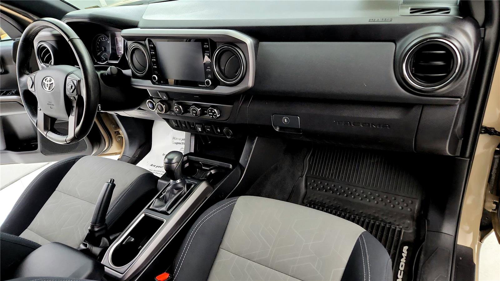 Used 2020 Toyota Tacoma TRD Off-Road image 15