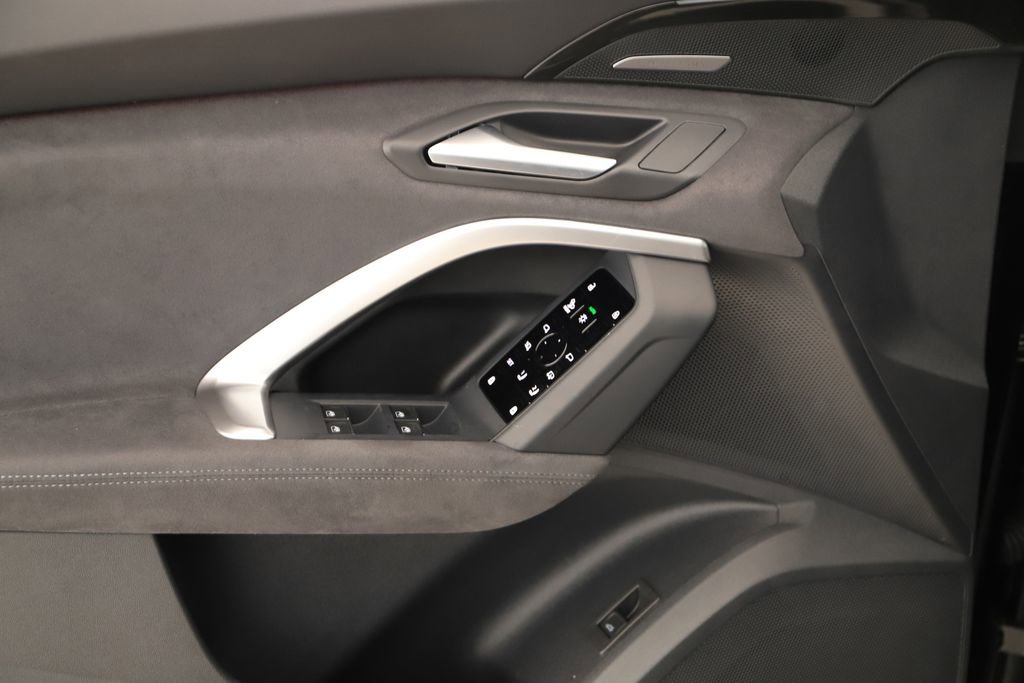 New 2025 Audi SQ5 Premium Plus image 23