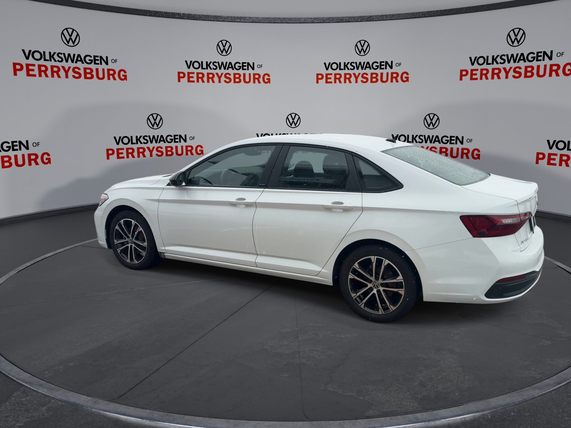 Certified 2023 Volkswagen Jetta Sport image 6