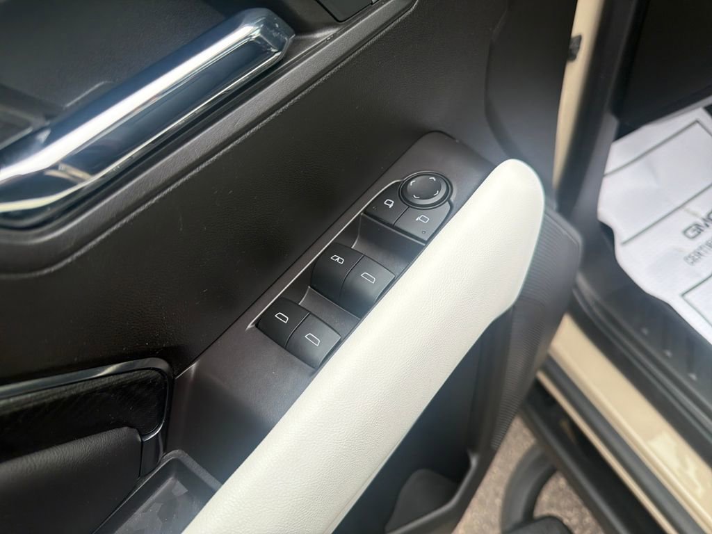 Certified 2024 GMC Canyon AT4X image 13