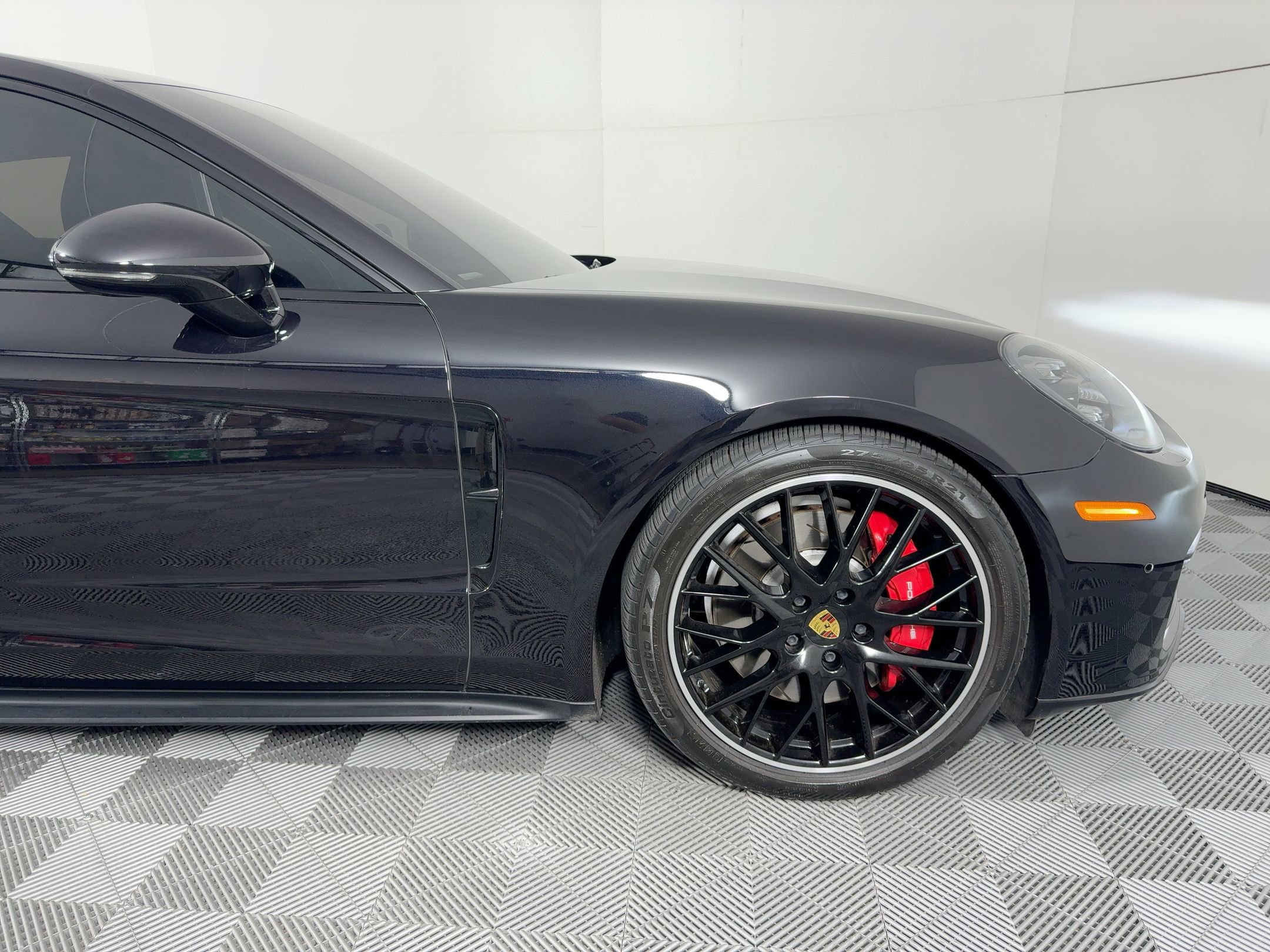 Certified 2020 Porsche Panamera GTS w/ Premium Package Plus image 12
