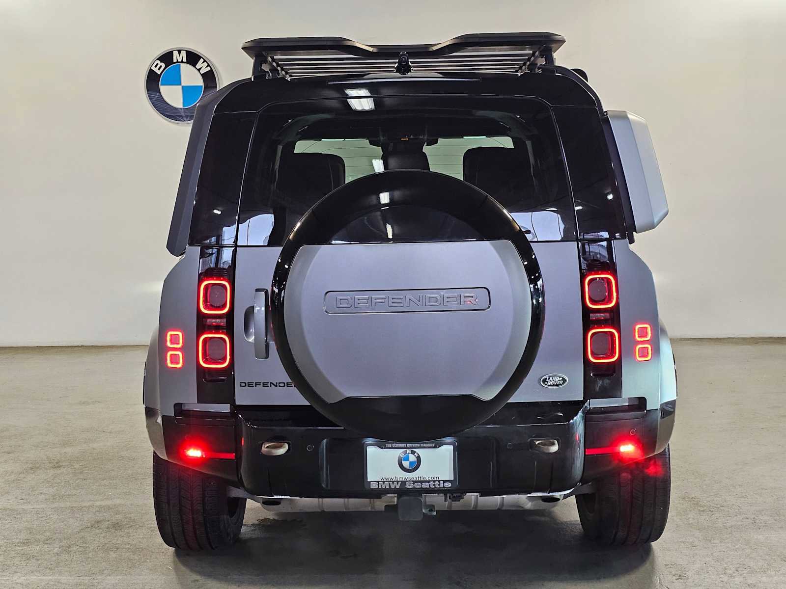 Used 2023 Land Rover Defender 110 X image 5