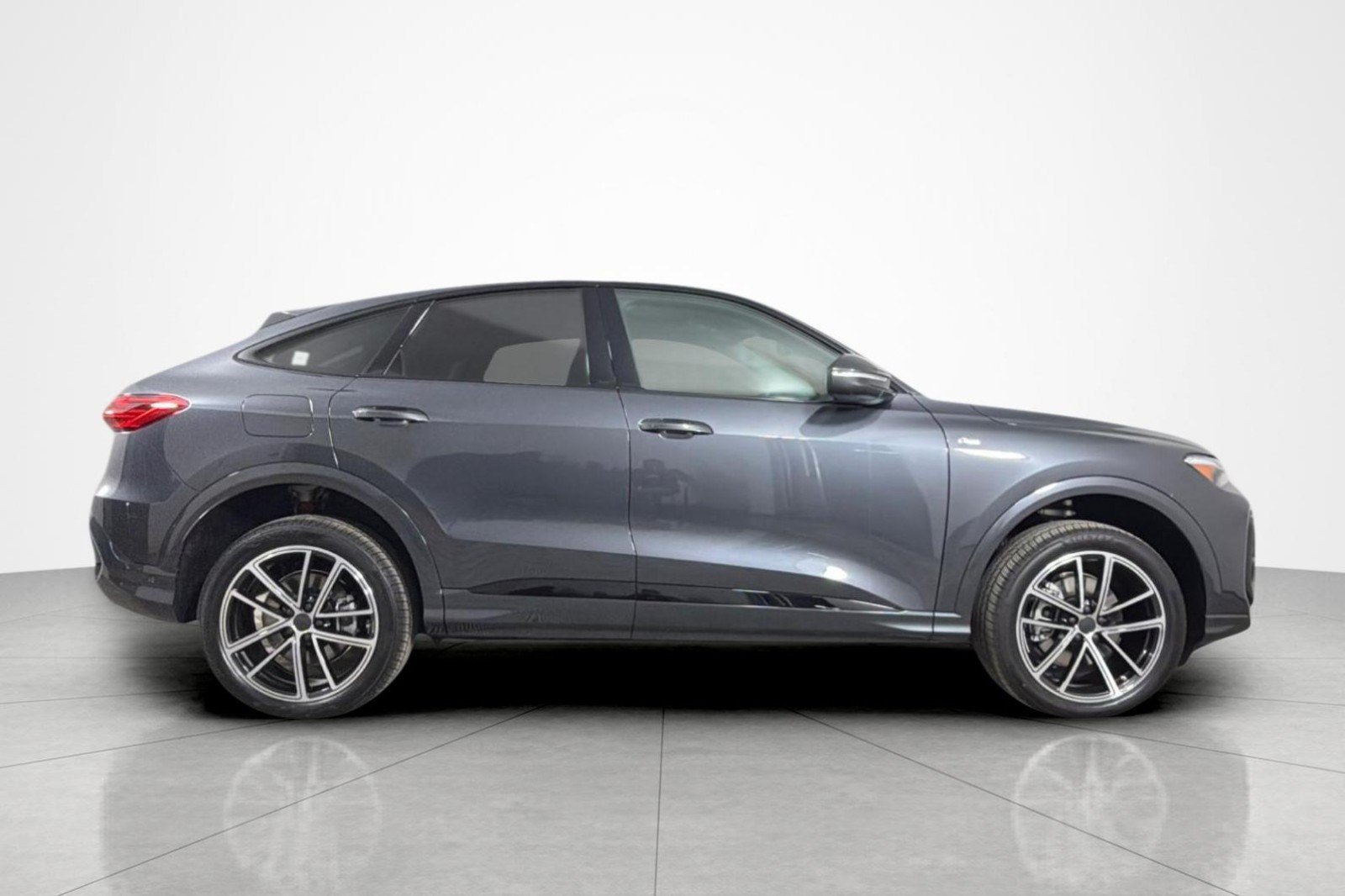 New 2026 Audi Q5 Premium Plus AWD/4WD image 7