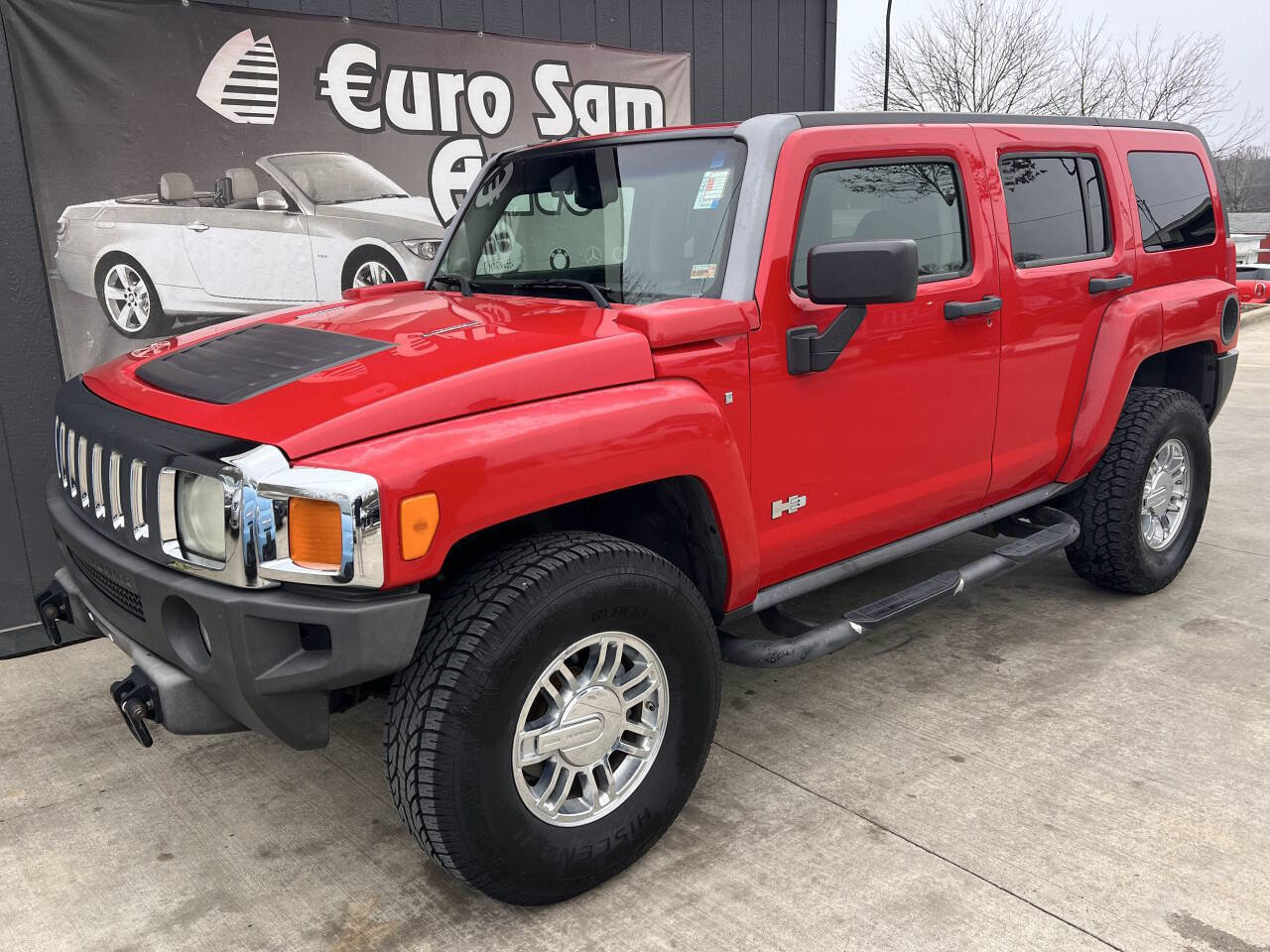 Used 2007 HUMMER H3 image 2