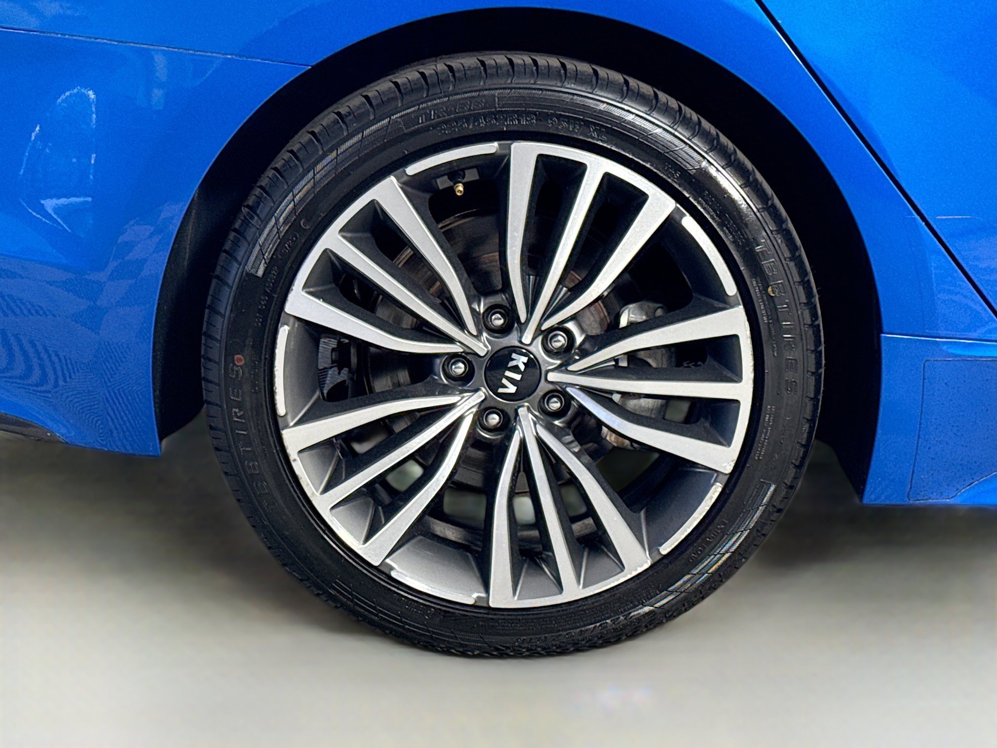 Used 2019 Kia Stinger w/ Sun & Sound Package image 33