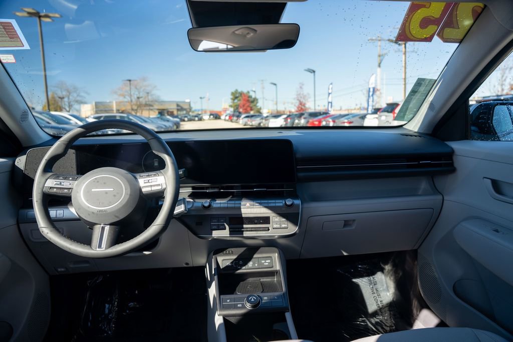 Certified 2025 Hyundai Kona SEL image 15