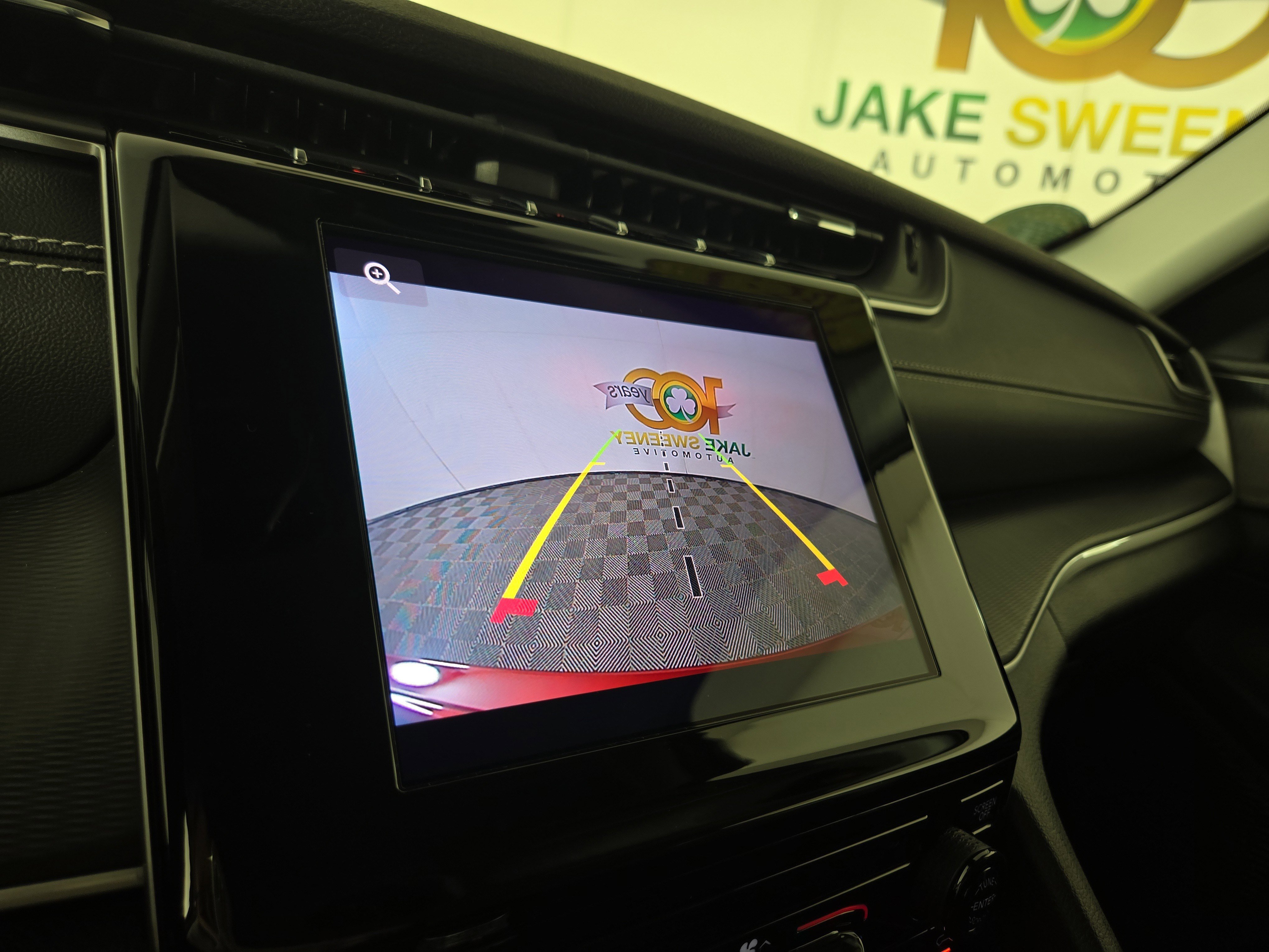 Used 2023 Jeep Grand Cherokee Laredo AWD/4WD image 21