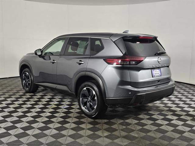 Used 2025 Nissan Rogue SV image 7