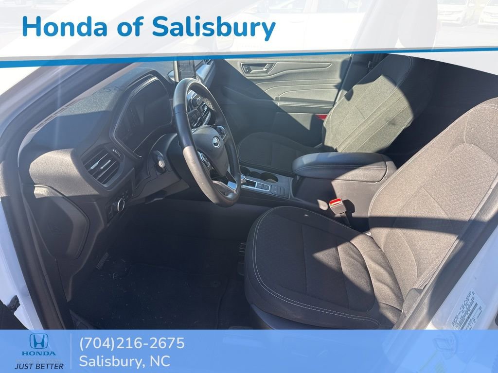 Used 2024 Ford Escape Active image 10