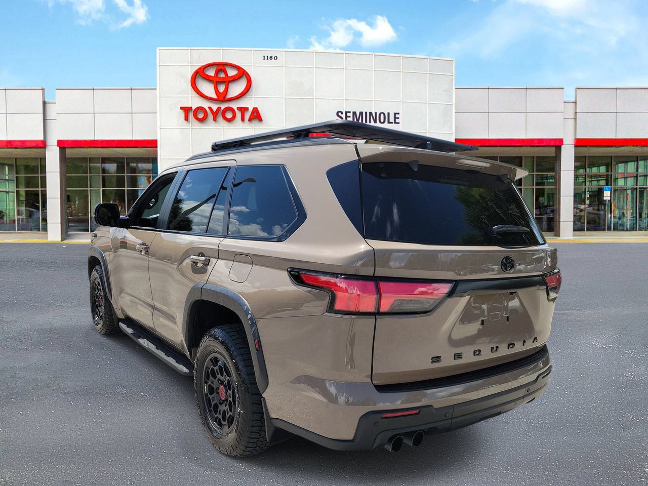Used 2025 Toyota Sequoia TRD Pro AWD/4WD image 4