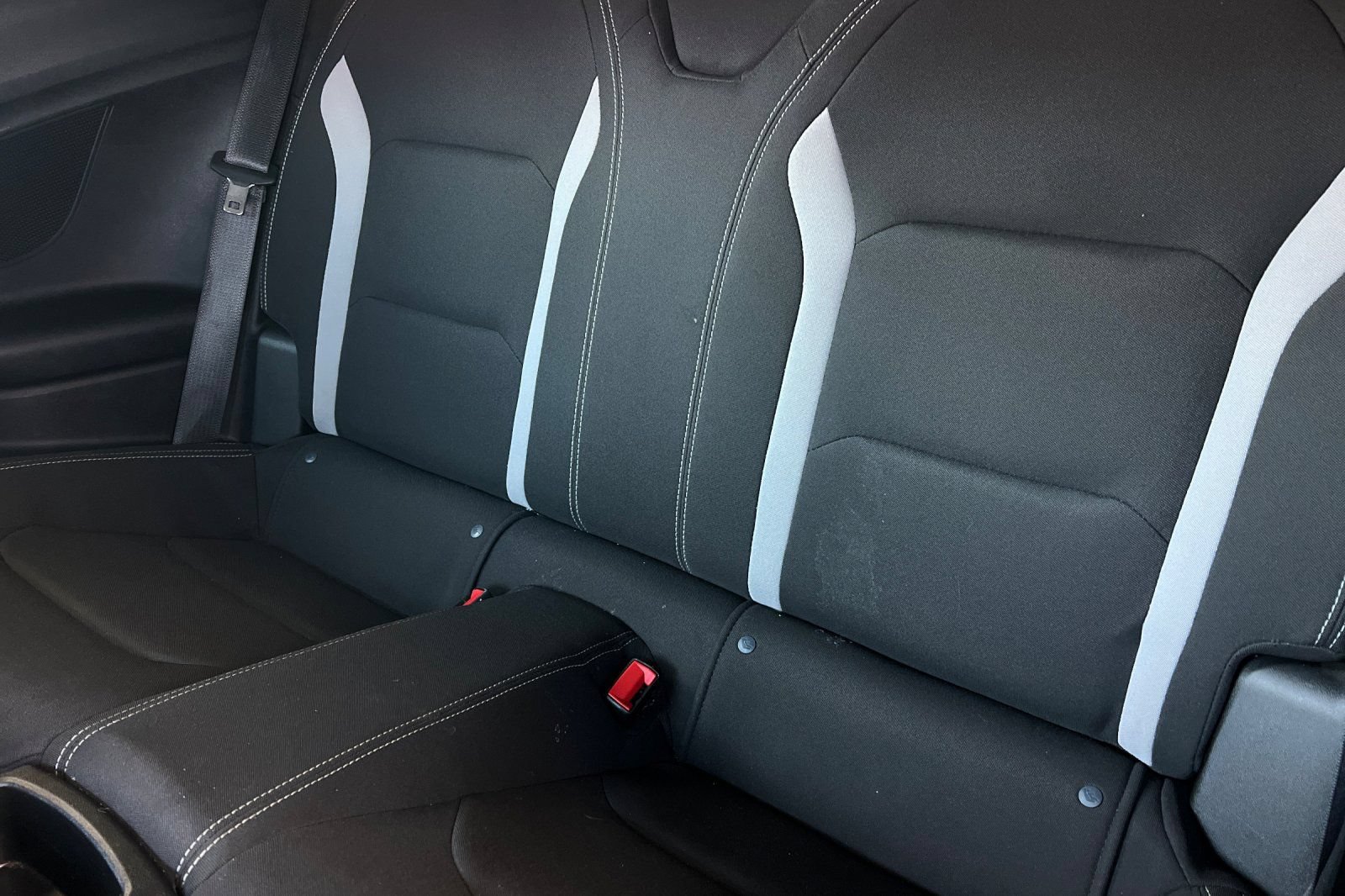 Used 2023 Chevrolet Camaro LT RWD image 15