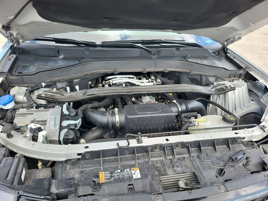 Used 2025 Ford Explorer ST image 18