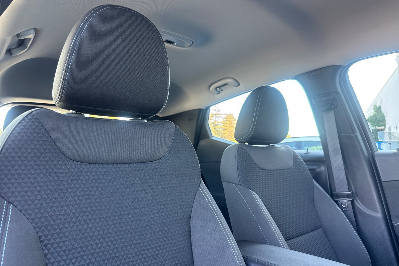 Used 2023 Chevrolet Bolt EUV LT w/ Driver Confidence Package FWD image 21