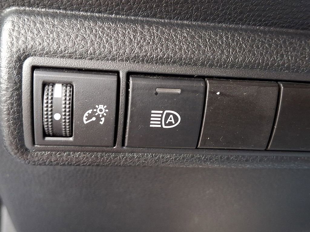 Used 2023 Toyota Corolla SE FWD image 27