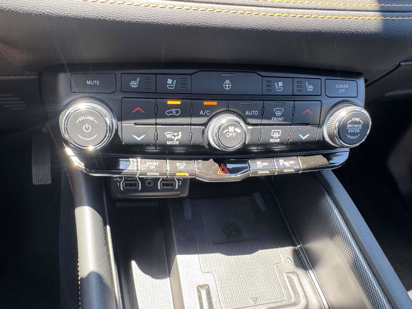 Used 2023 Dodge Durango R/T AWD/4WD image 37