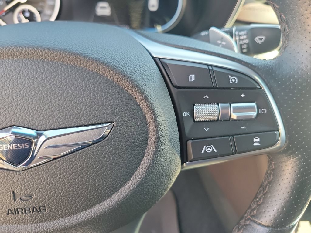 Used 2022 Genesis G70 2.0T w/ Prestige Package AWD/4WD image 23