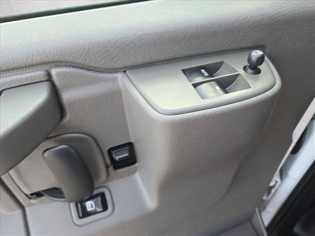 Used 2020 Chevrolet Express 2500 w/ Driver Convenience Package RWD image 16