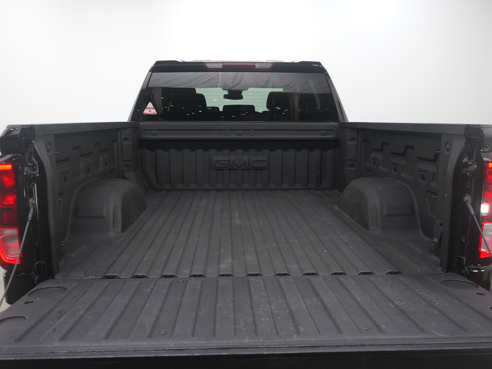 Used 2023 GMC Sierra 1500 Elevation w/ X31 Off-Road Package image 11