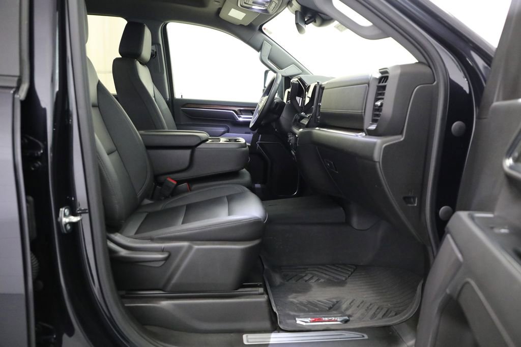 Used 2024 Chevrolet Silverado 2500 LT image 11