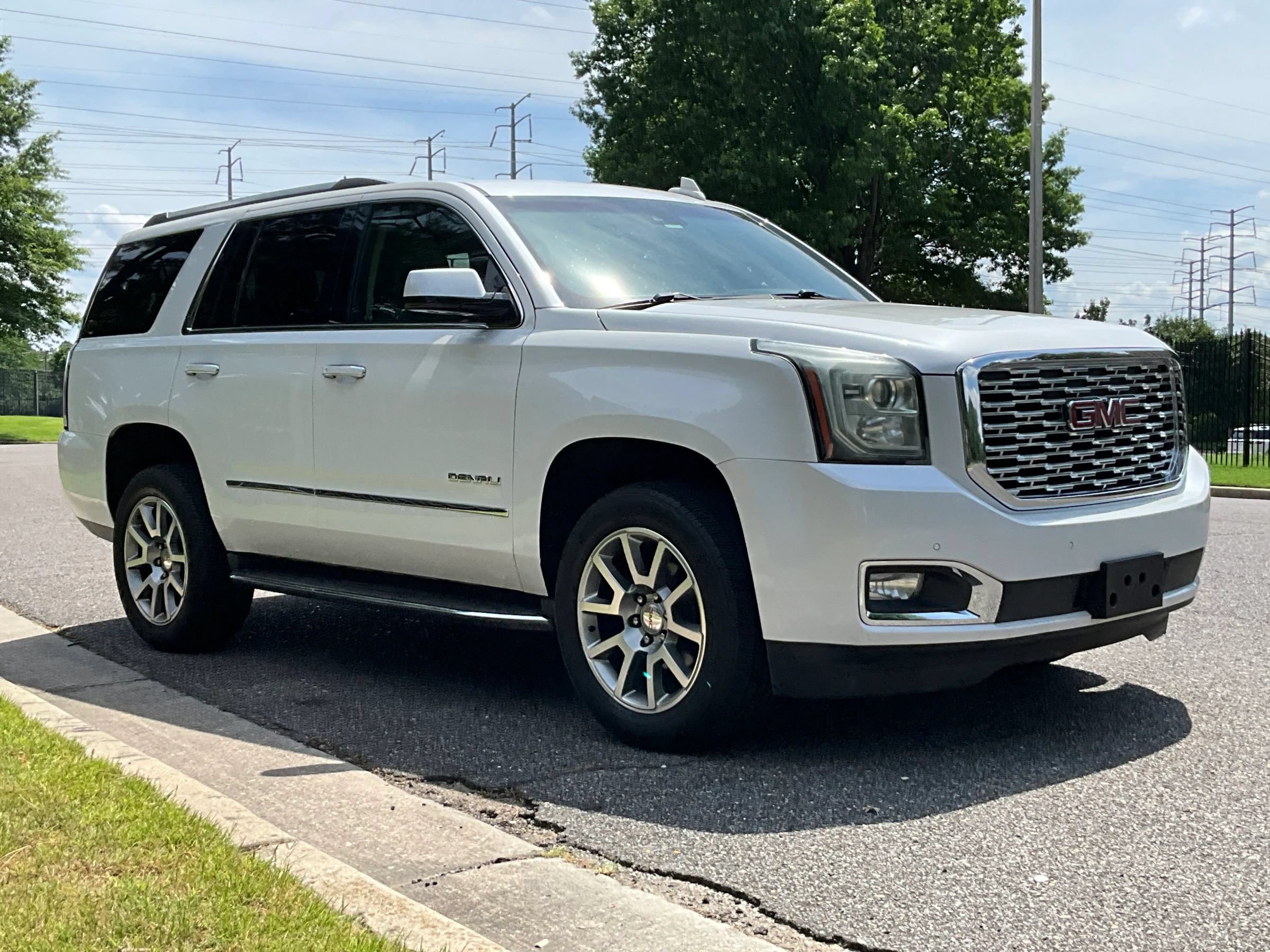 Used 2020 GMC Yukon Denali w/ Open Road Package RWD image 4