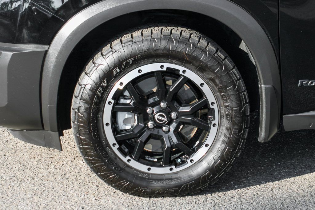 Used 2023 Nissan Pathfinder Rock Creek AWD/4WD image 41