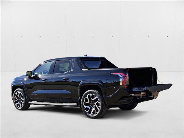New 2024 Chevrolet Silverado EV RST image 9