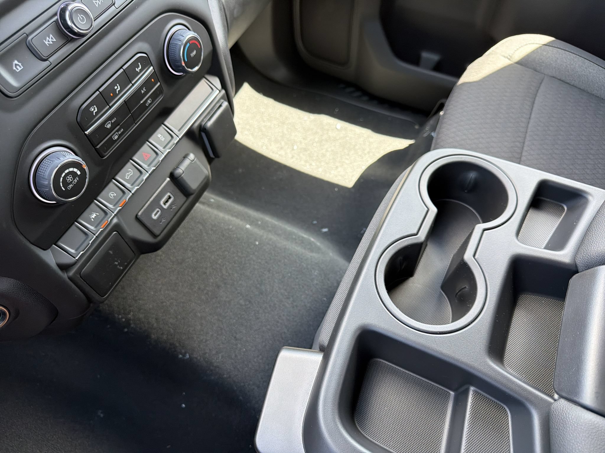New 2026 Chevrolet Silverado 1500 Custom AWD/4WD image 8