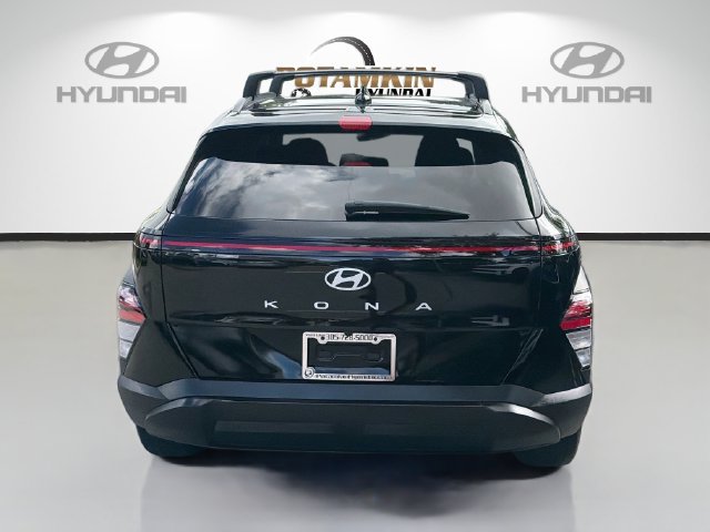 Certified 2024 Hyundai Kona SEL FWD image 7