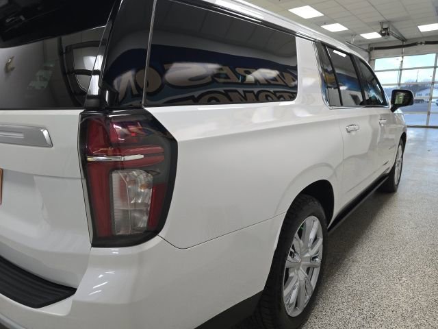 Used 2024 Chevrolet Suburban High Country image 7