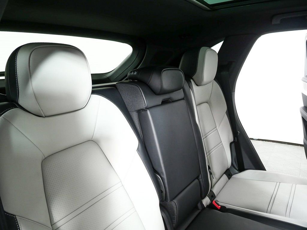 New 2026 Porsche Cayenne E-Hybrid image 24