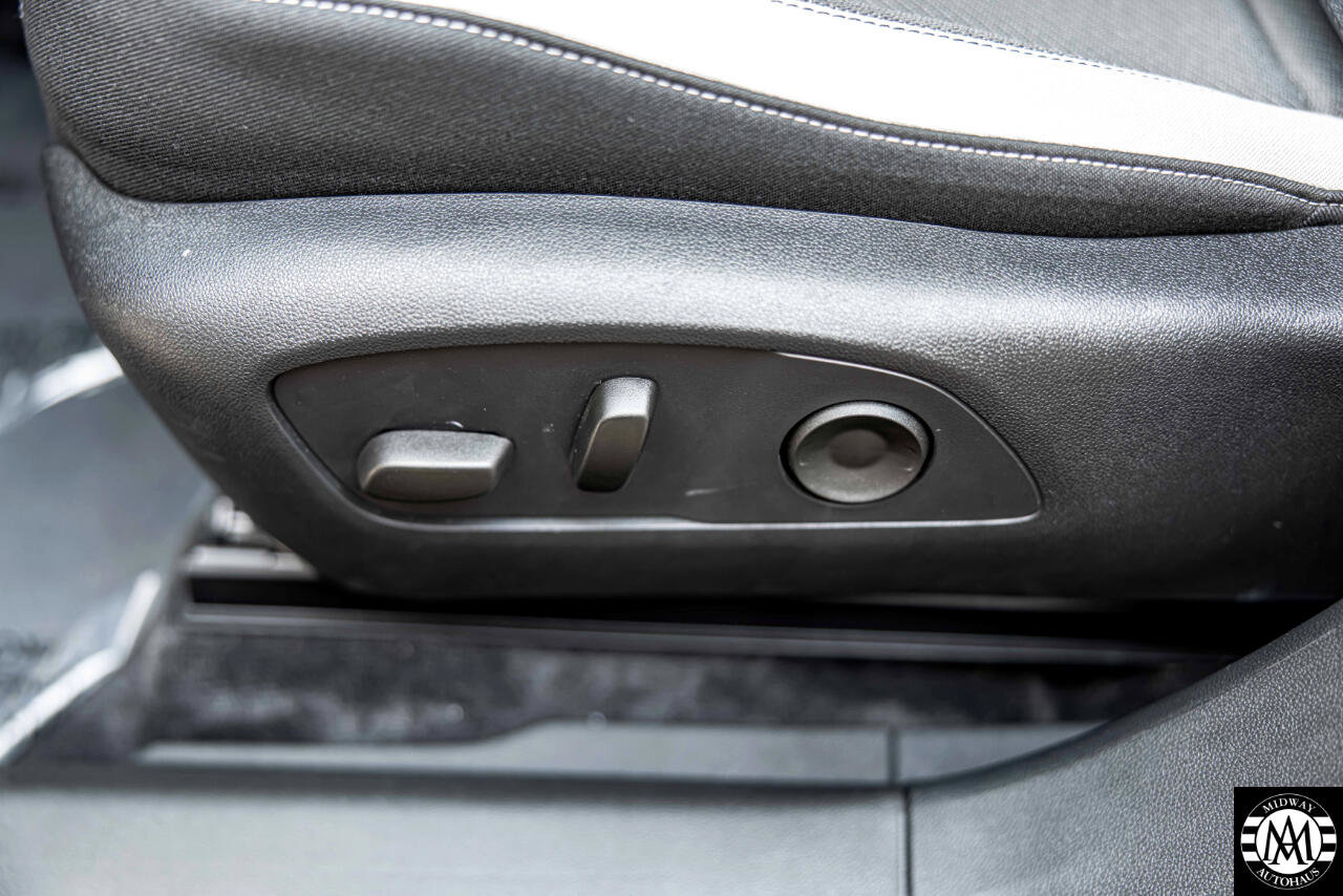 Used 2025 Honda Prologue EX image 20