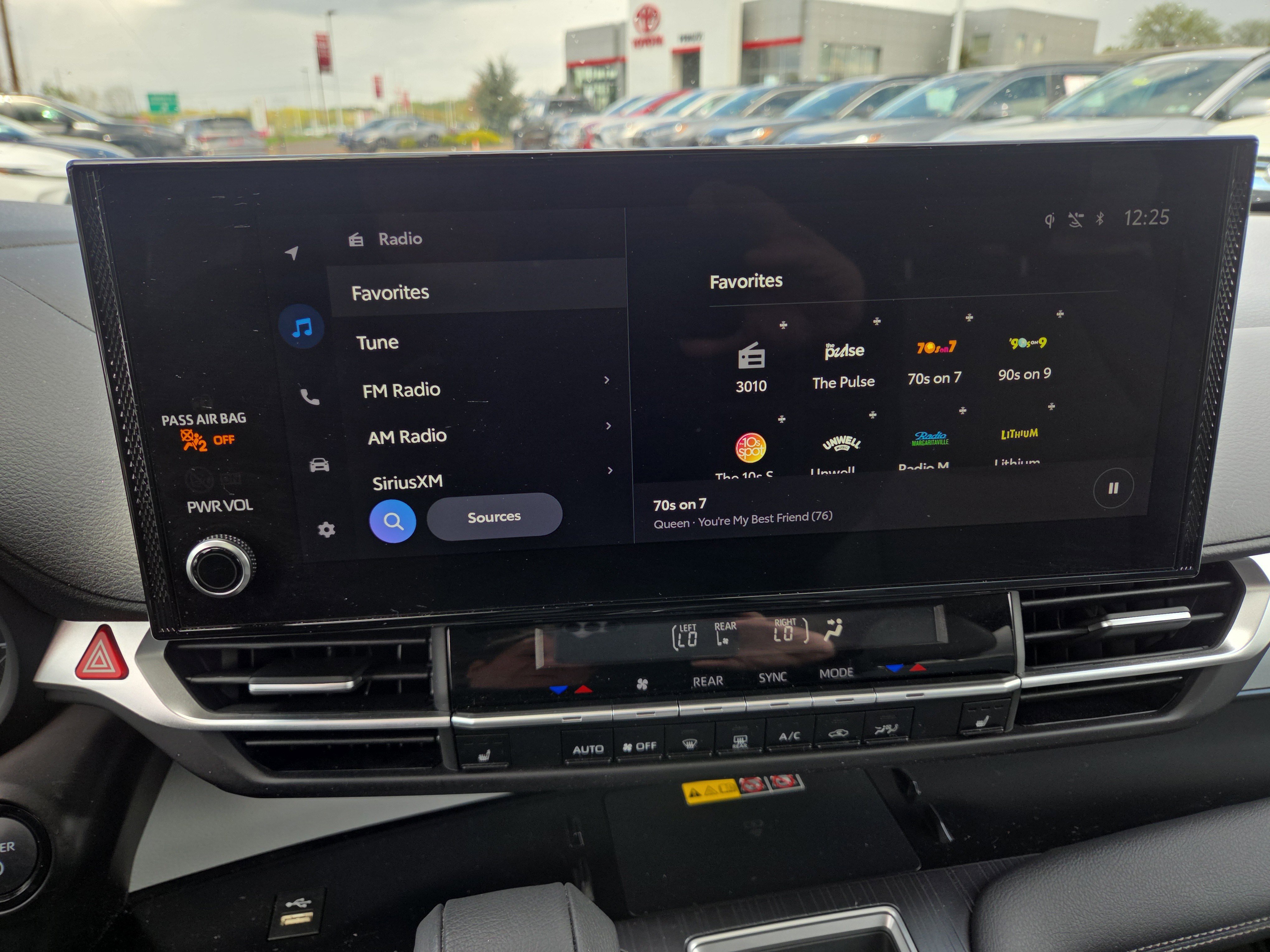 Certified 2025 Toyota Sienna XLE w/ XLE Plus Package AWD/4WD image 24