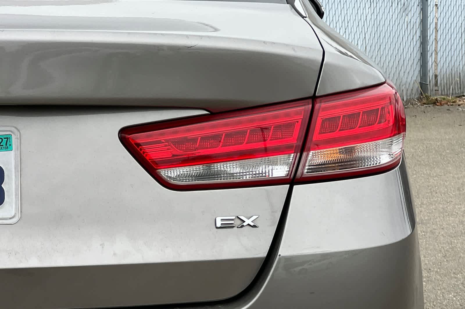 Used 2016 Kia Optima EX FWD image 21