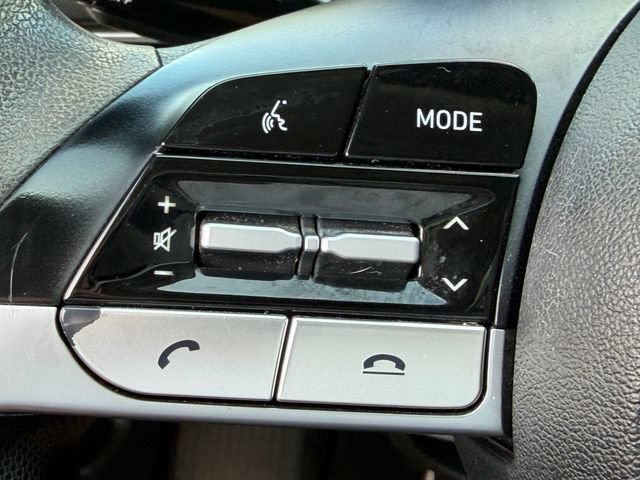 Used 2022 Hyundai Elantra SEL FWD image 27