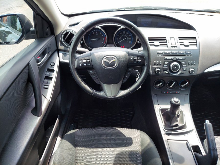 Used 2012 MAZDA MAZDA3 i Touring FWD image 10