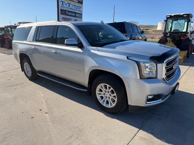 Used 2017 GMC Yukon XL SLT AWD/4WD image 5