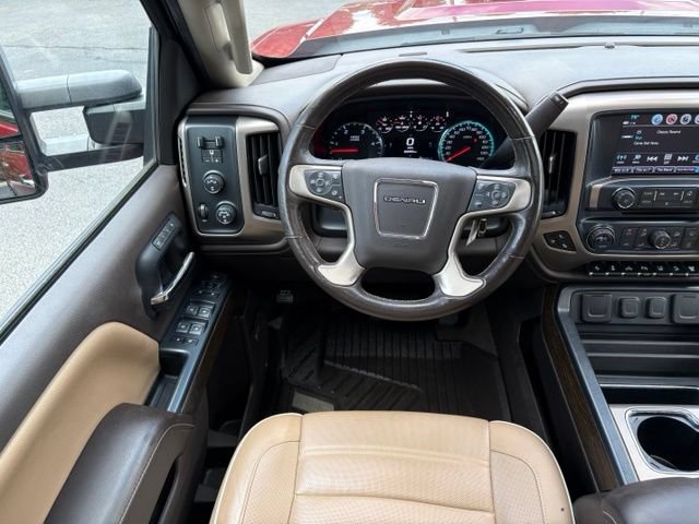 Used 2018 GMC Sierra 2500 Denali w/ Duramax Plus Package AWD/4WD image 19