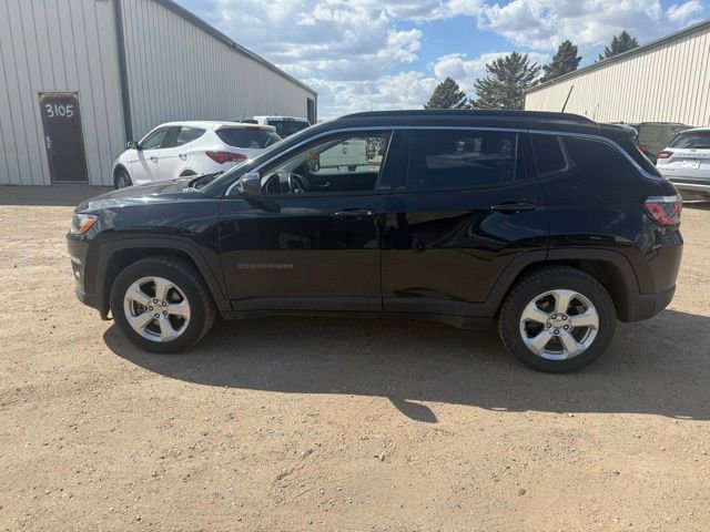 Used 2019 Jeep Compass Latitude w/ Popular Equipment Group AWD/4WD image 4