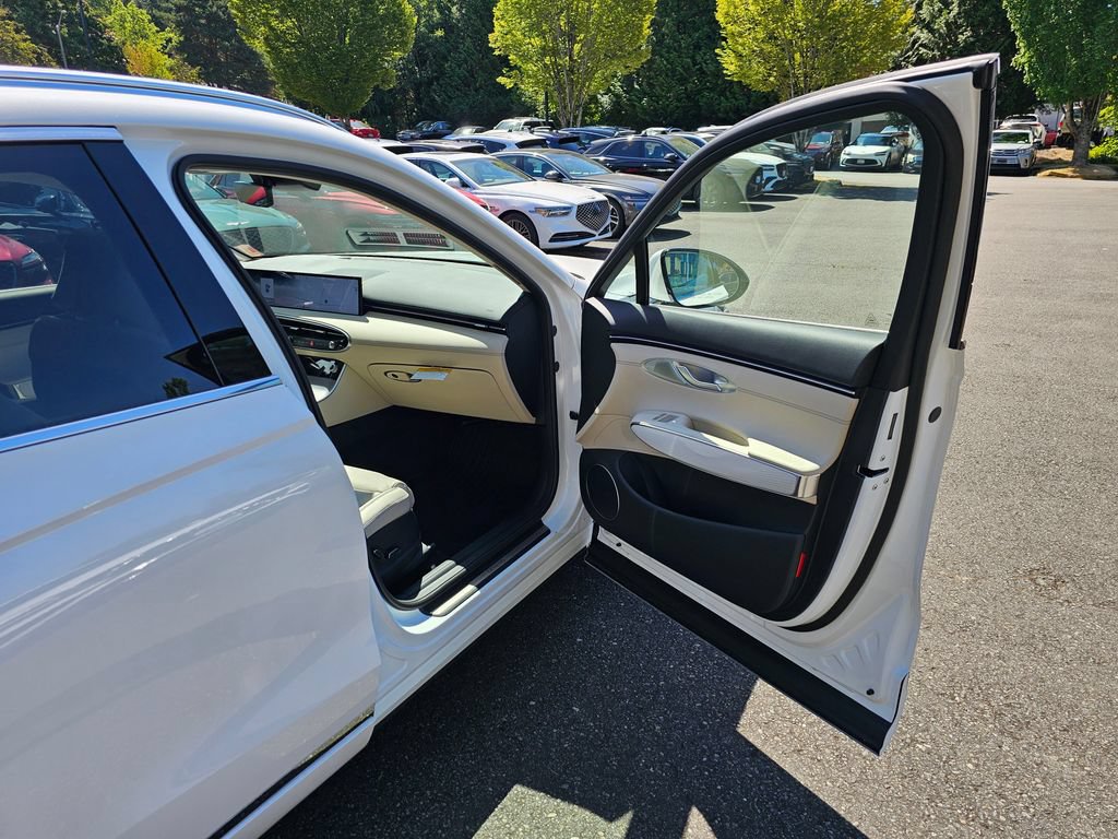 New 2026 Genesis GV70 2.5T Advanced AWD/4WD image 28