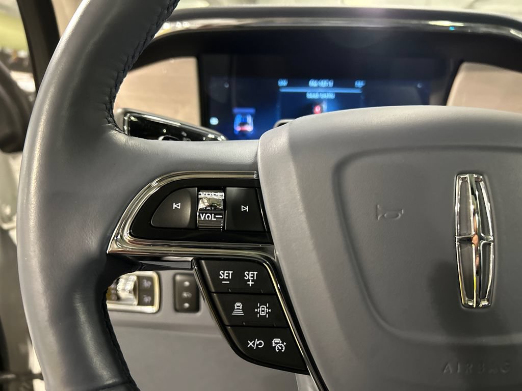 Certified 2023 Lincoln Navigator L Black Label AWD/4WD image 12