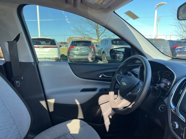 Used 2024 Chevrolet Equinox LS w/ LS Convenience Package image 33