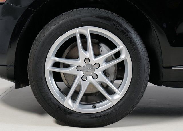 Used 2017 Audi Q5 2.0T Premium Plus w/ Technology Package image 32