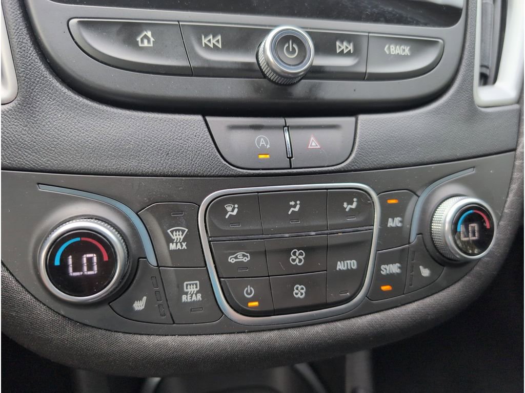 Used 2024 Chevrolet Malibu LT image 16